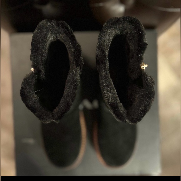Coach Logo Fur Lined Boots Black Size 7.5 - Picture 2 of 12